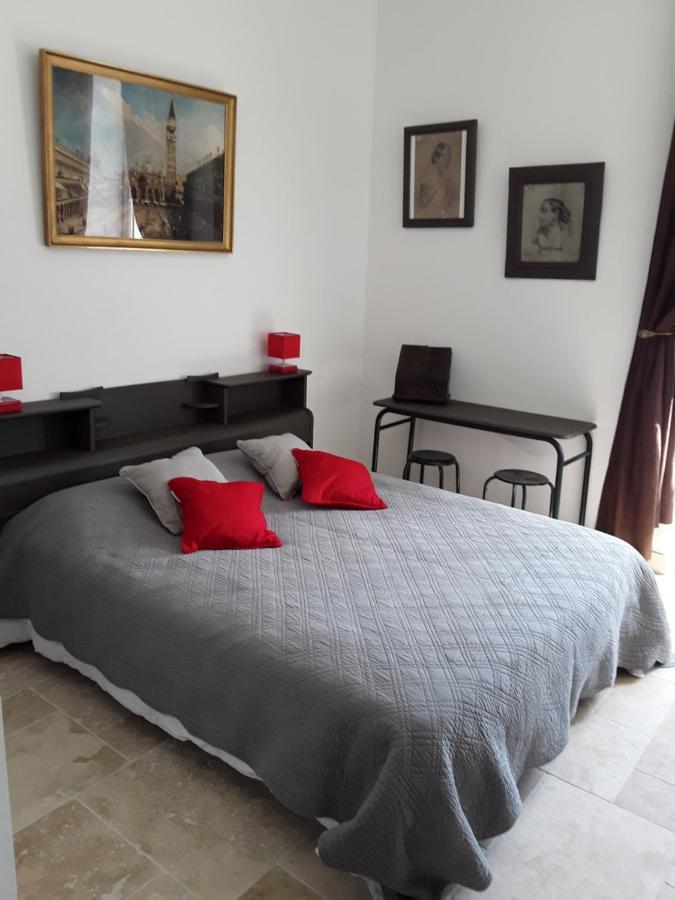 Bertric-Burée Le Moulin A Vent Bed & Breakfast エクステリア 写真