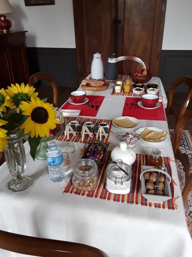 Bertric-Burée Le Moulin A Vent Bed & Breakfast エクステリア 写真